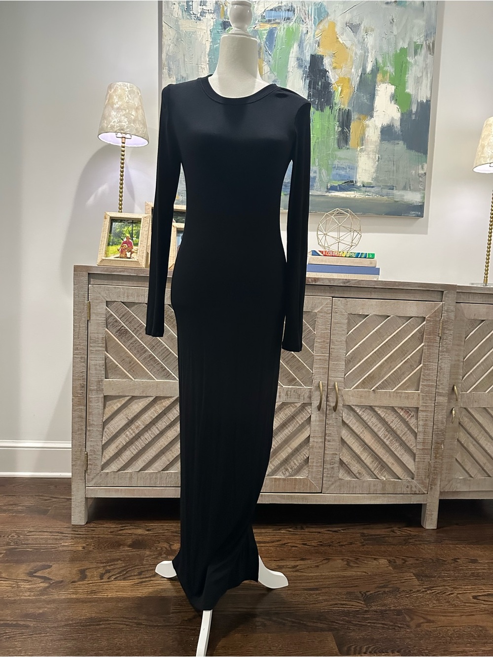 Elegant Black Long-Sleeve Maxi Dress